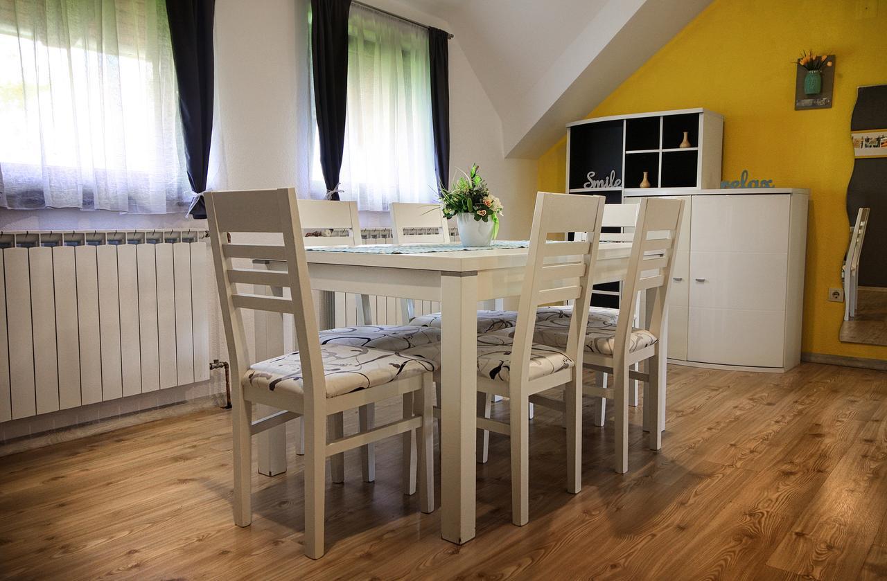 Apartment Lana Rakovica Esterno foto
