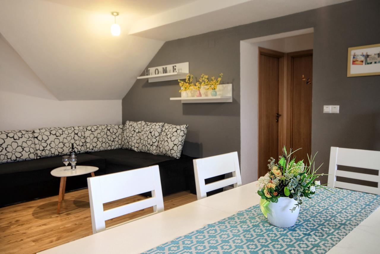 Apartment Lana Rakovica Esterno foto